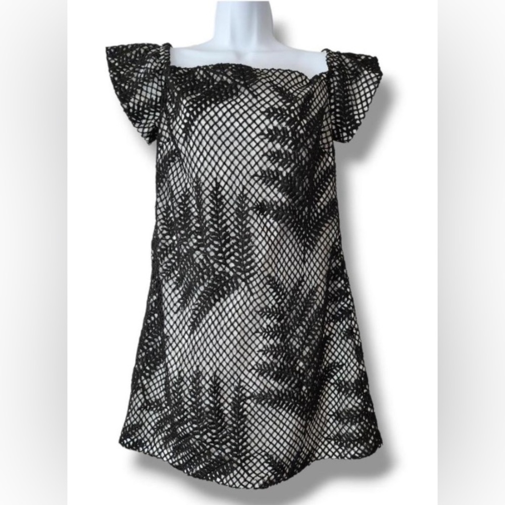 Hutch anthropology, Off the Shoulder Cap Sleeve Dress size 8 black/white